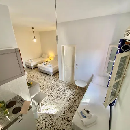 Anna Aparthotel 3*